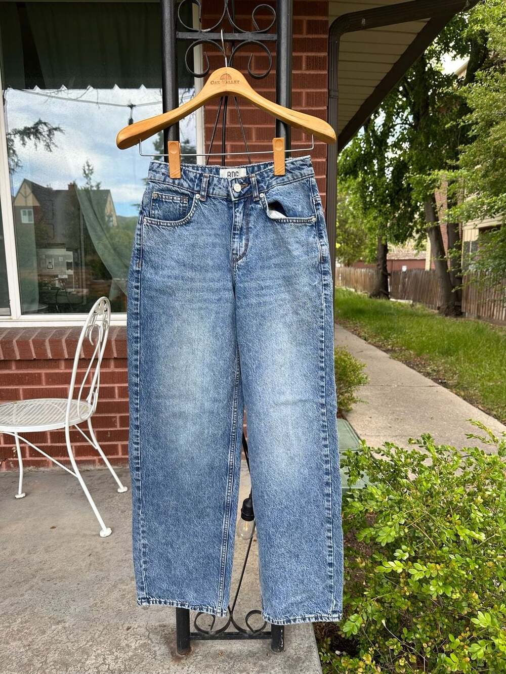 BDG Urban Outfitters High-Waisted Baggy Denim Jeans in Light Acid Wash Size 24W